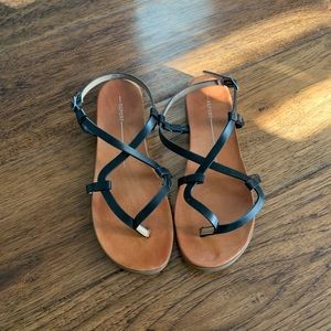 Report black sandals